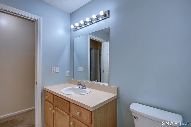 51 Florence Way 51, Farmington, CT 06032