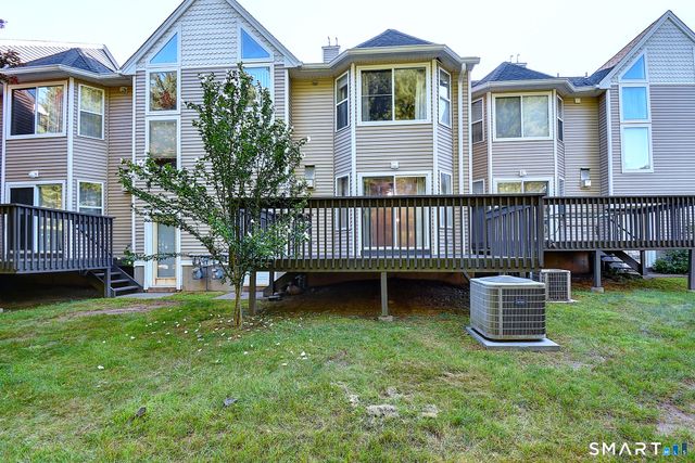 51 Florence Way 51, Farmington, CT 06032