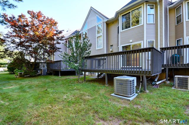 51 Florence Way 51, Farmington, CT 06032