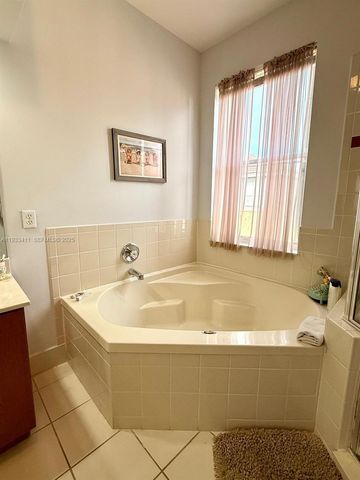 3729 SW 51st St 0, Hollywood, FL 33312