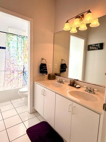 3729 SW 51st St 0, Hollywood, FL 33312