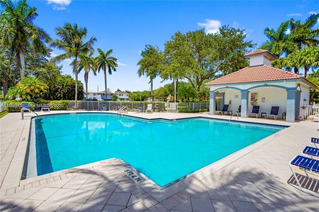 3729 SW 51st St 0, Hollywood, FL 33312