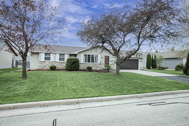 1260 BRIARWOOD DRIVE, Menasha, WI 54952