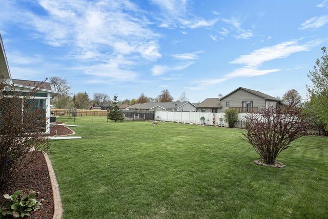 1260 BRIARWOOD DRIVE, Menasha, WI 54952