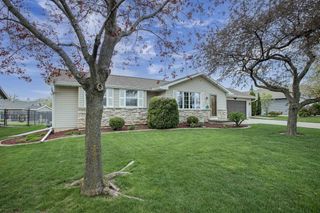 1260 BRIARWOOD DRIVE, Menasha, WI 54952