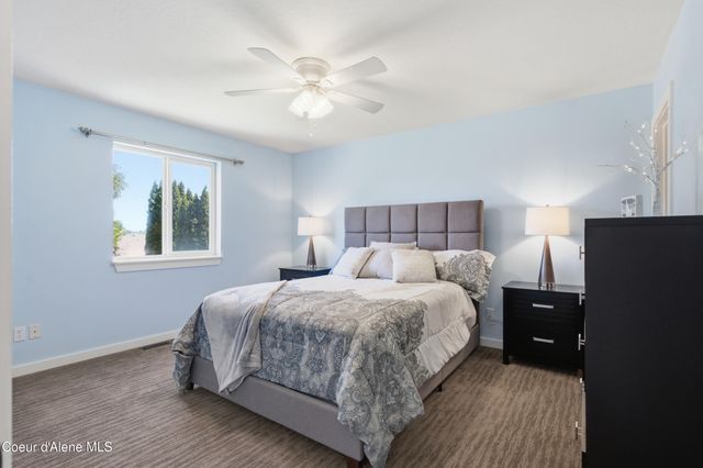 1019 W Starling AVE, Hayden, ID 83835