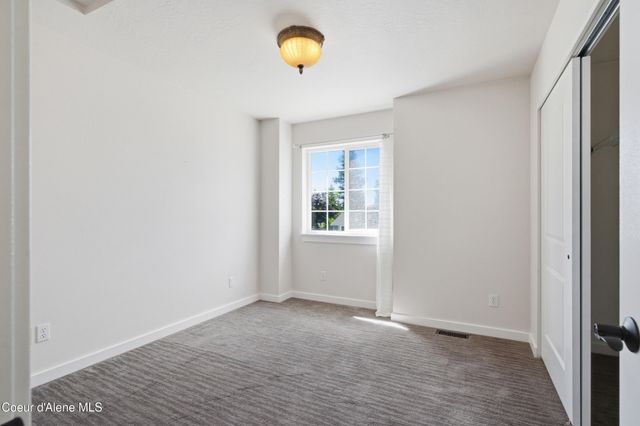 1019 W Starling AVE, Hayden, ID 83835