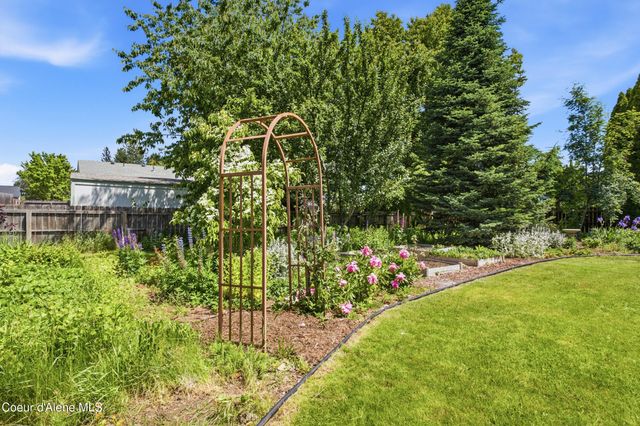 1019 W Starling AVE, Hayden, ID 83835