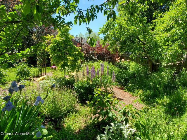 1019 W Starling AVE, Hayden, ID 83835