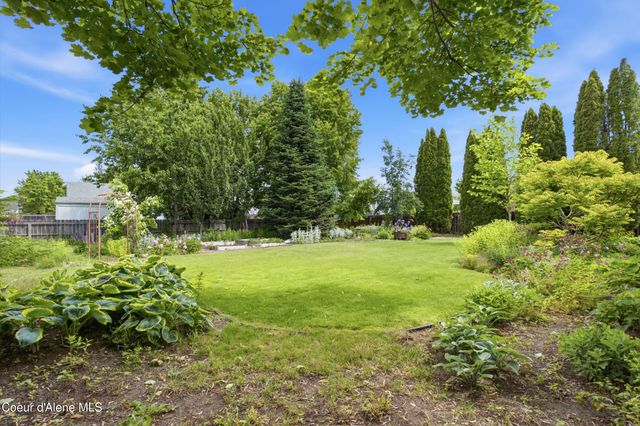 1019 W Starling AVE, Hayden, ID 83835