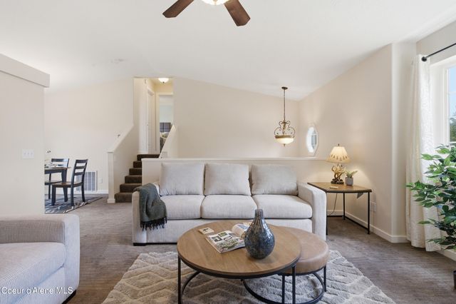 1019 W Starling AVE, Hayden, ID 83835