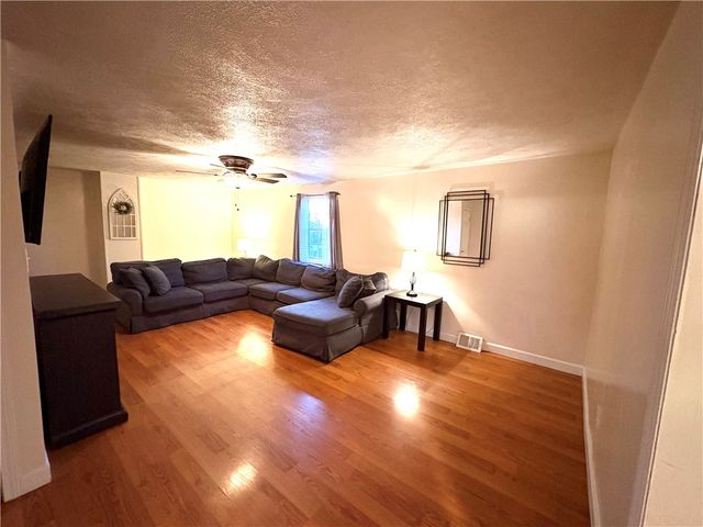 1465 Mount Pleasant Road, South Huntingdon, PA 15089