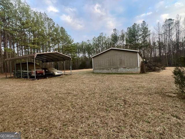 882 Caldwell Road, Gay, GA 30218