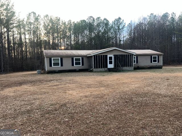 882 Caldwell Road, Gay, GA 30218