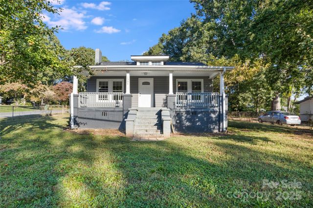 1306 S Main Street, Mount Holly, NC 28120