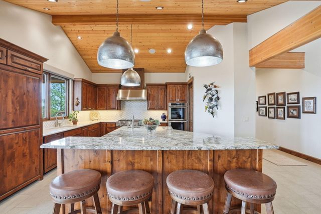 3487 NW Greenleaf Way, Bend, OR 97703