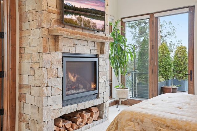 3487 NW Greenleaf Way, Bend, OR 97703