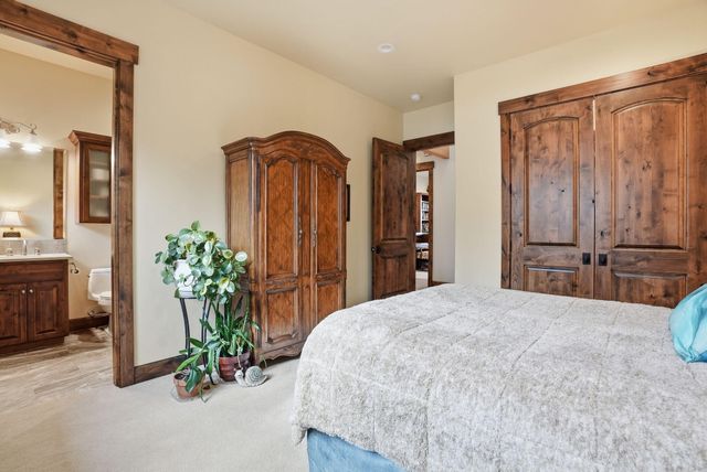 3487 NW Greenleaf Way, Bend, OR 97703