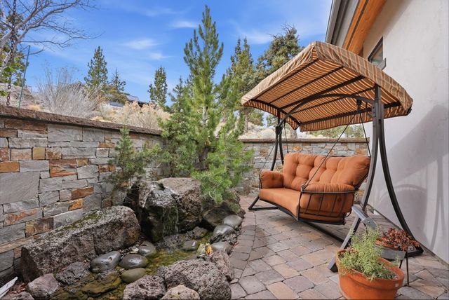 3487 NW Greenleaf Way, Bend, OR 97703