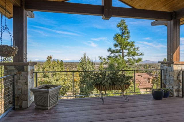 3487 NW Greenleaf Way, Bend, OR 97703