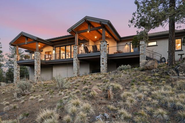 3487 NW Greenleaf Way, Bend, OR 97703