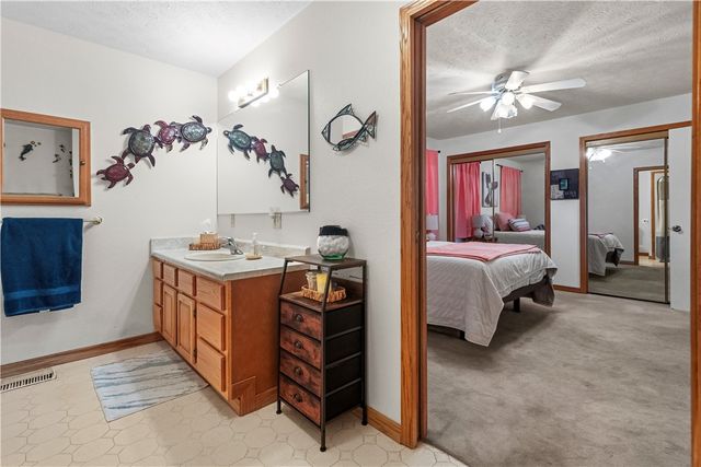 444 County Road 629, Green Forest, AR 72638