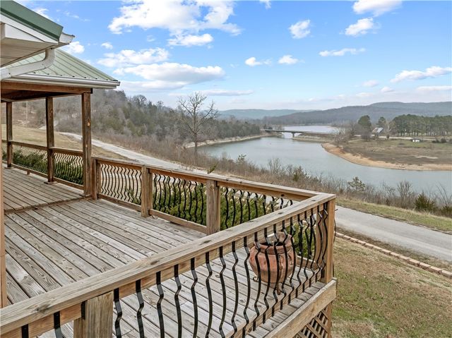 444 County Road 629, Green Forest, AR 72638