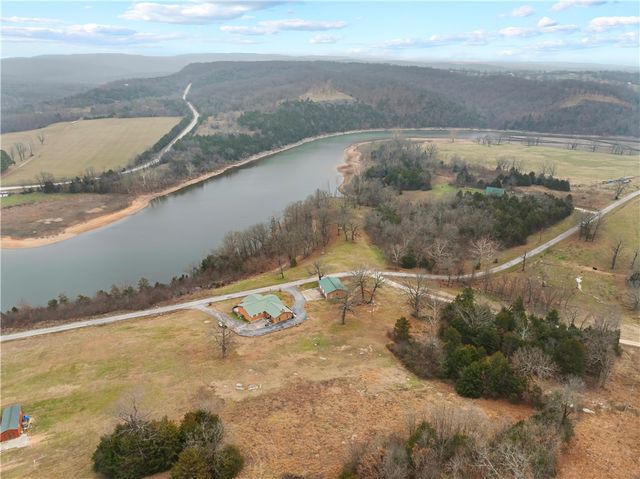 444 County Road 629, Green Forest, AR 72638