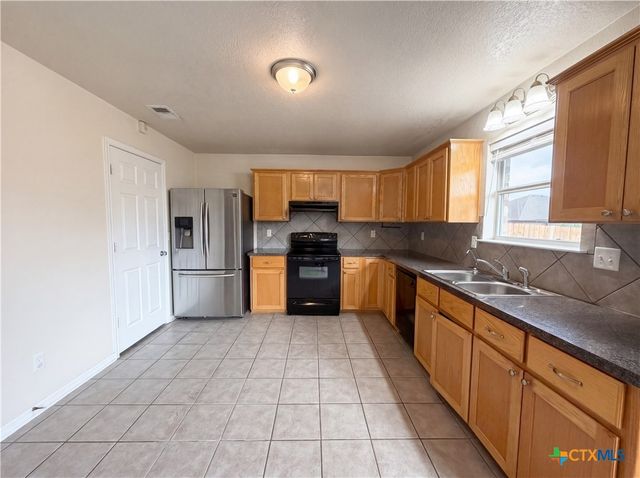 3905 Llano Estacado Court, Killeen, TX 76549