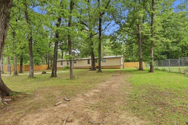 19856 E Old Highway 105, Cleveland, TX 77328