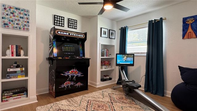 4626 BAYSHORE BOULEVARD NE, St Petersburg, FL 33703