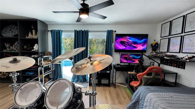 4626 BAYSHORE BOULEVARD NE, St Petersburg, FL 33703