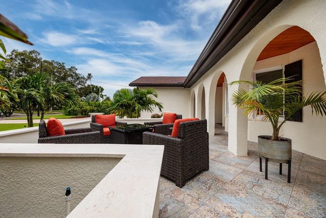 4626 BAYSHORE BOULEVARD NE, St Petersburg, FL 33703