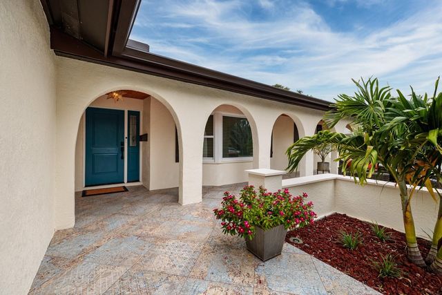 4626 BAYSHORE BOULEVARD NE, St Petersburg, FL 33703