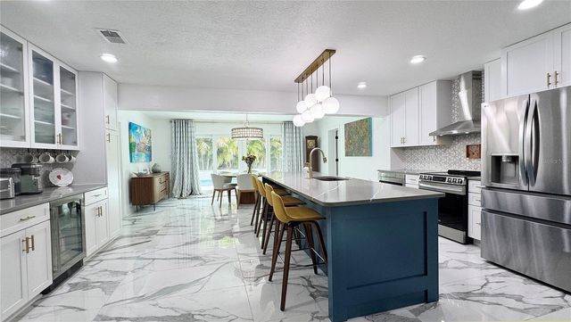 4626 BAYSHORE BOULEVARD NE, St Petersburg, FL 33703