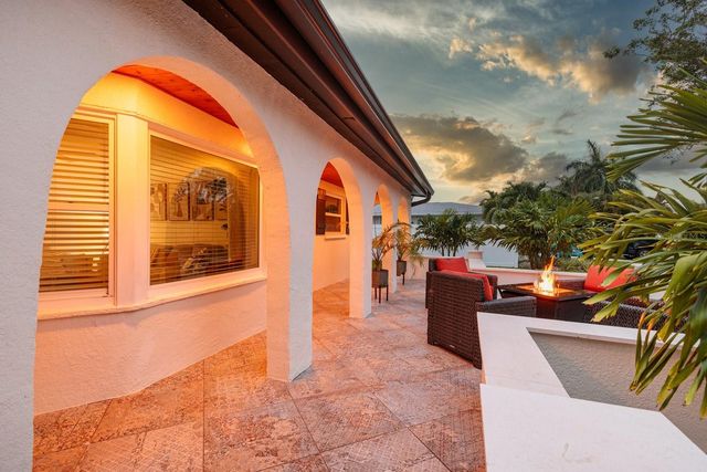 4626 BAYSHORE BOULEVARD NE, St Petersburg, FL 33703