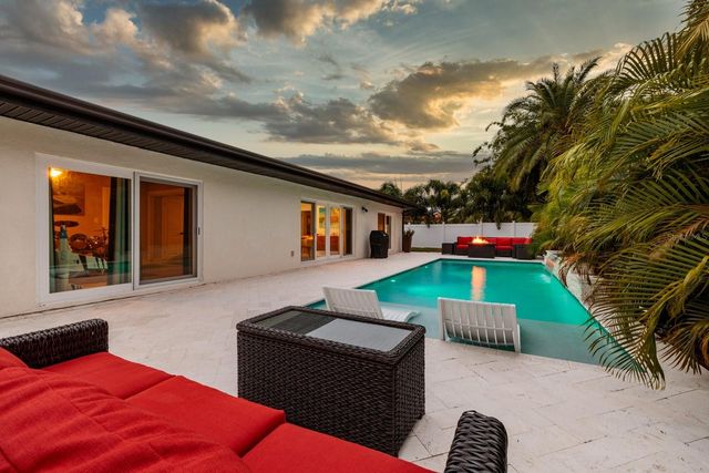 4626 BAYSHORE BOULEVARD NE, St Petersburg, FL 33703