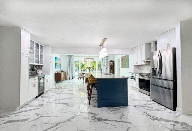 4626 BAYSHORE BOULEVARD NE, St Petersburg, FL 33703