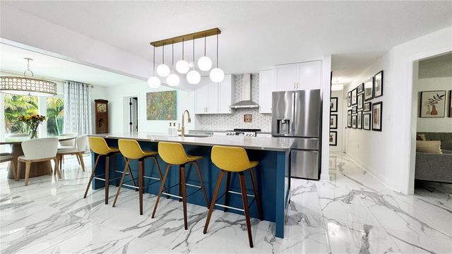 4626 BAYSHORE BOULEVARD NE, St Petersburg, FL 33703