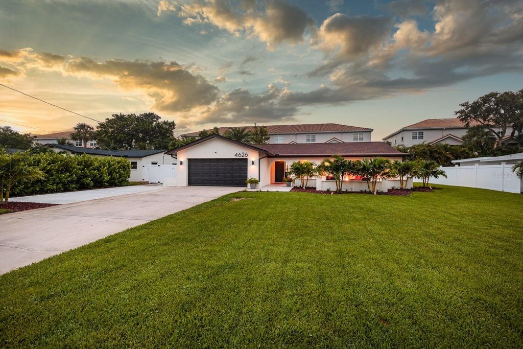 4626 BAYSHORE BOULEVARD NE, St Petersburg, FL 33703