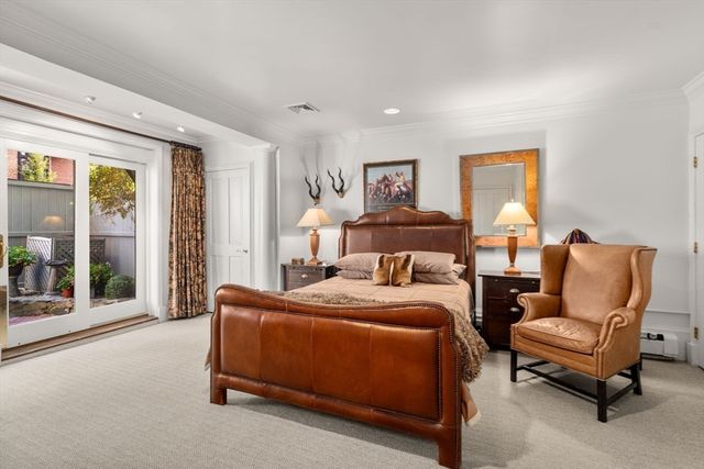 12 Marlborough St 1, Boston, MA 02116