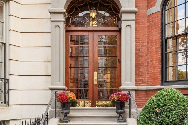 12 Marlborough St 1, Boston, MA 02116