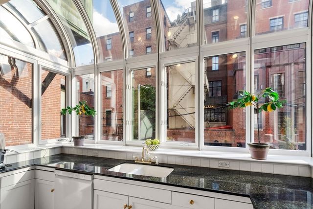 12 Marlborough St 1, Boston, MA 02116
