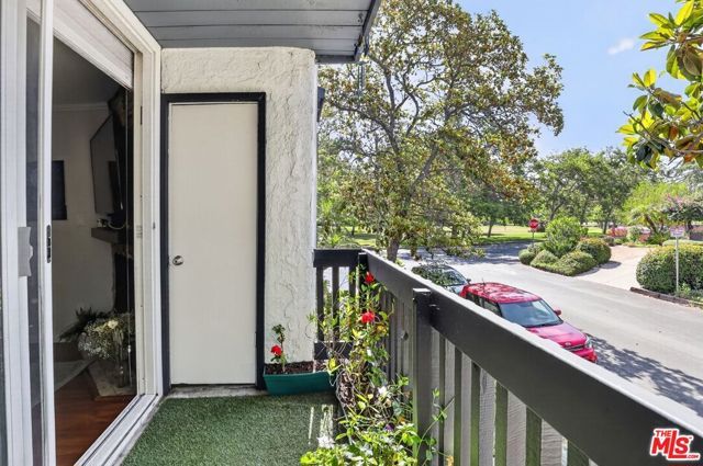 5003 Westpark Drive 103, North Hollywood (los Angeles), CA 91601