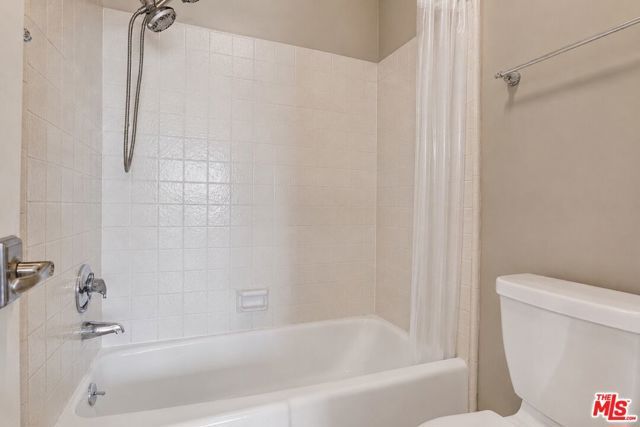 5003 Westpark Drive 103, North Hollywood (los Angeles), CA 91601