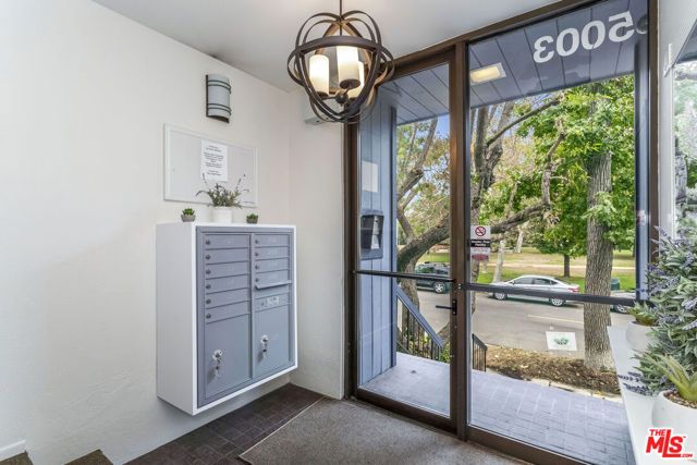 5003 Westpark Drive 103, North Hollywood (los Angeles), CA 91601
