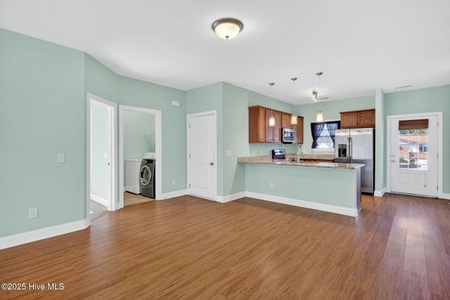 402 Governors Road, Wilmington, NC 28411