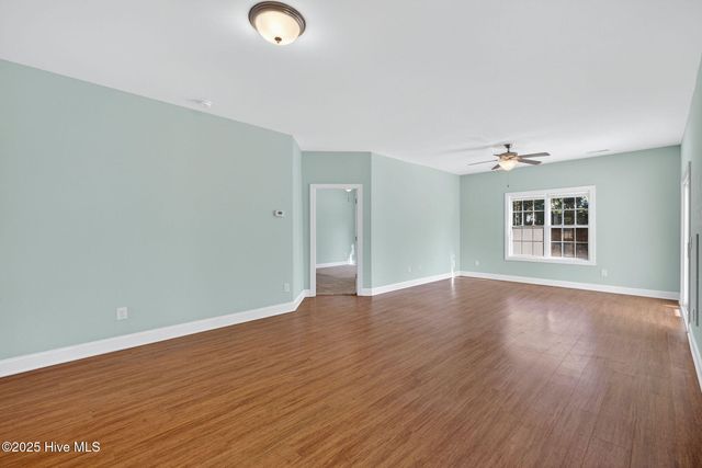 402 Governors Road, Wilmington, NC 28411