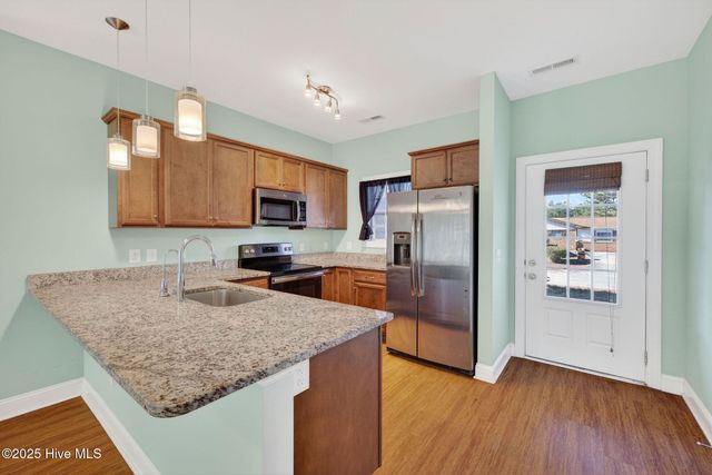 402 Governors Road, Wilmington, NC 28411