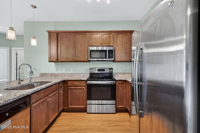 402 Governors Road, Wilmington, NC 28411